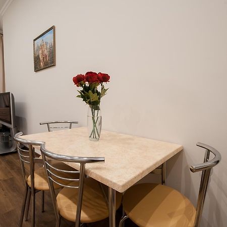 Wonderful Flat On City Center Ужгород Экстерьер фото